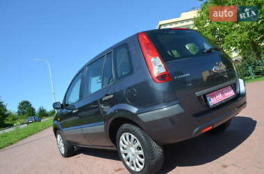 Хэтчбек Ford Fusion 2009 в 