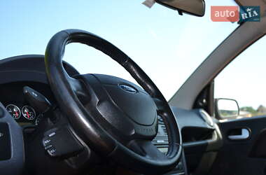 Хэтчбек Ford Fusion 2009 в 