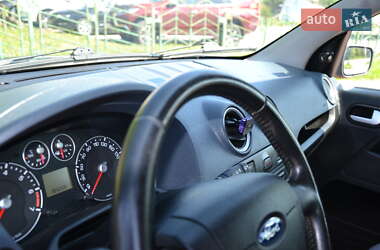 Хэтчбек Ford Fusion 2009 в 