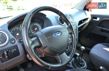Хэтчбек Ford Fusion 2009 в 