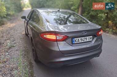 Седан Ford Fusion 2013 в 