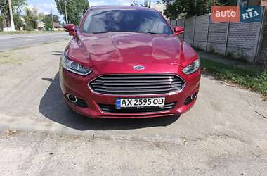 Седан Ford Fusion 2015 в 
