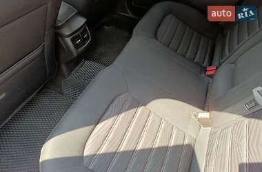 Седан Ford Fusion 2015 в 