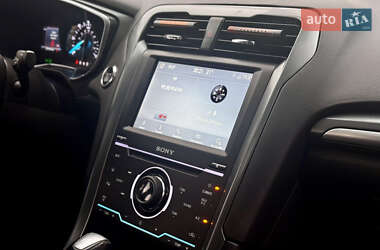 Седан Ford Fusion 2014 в 