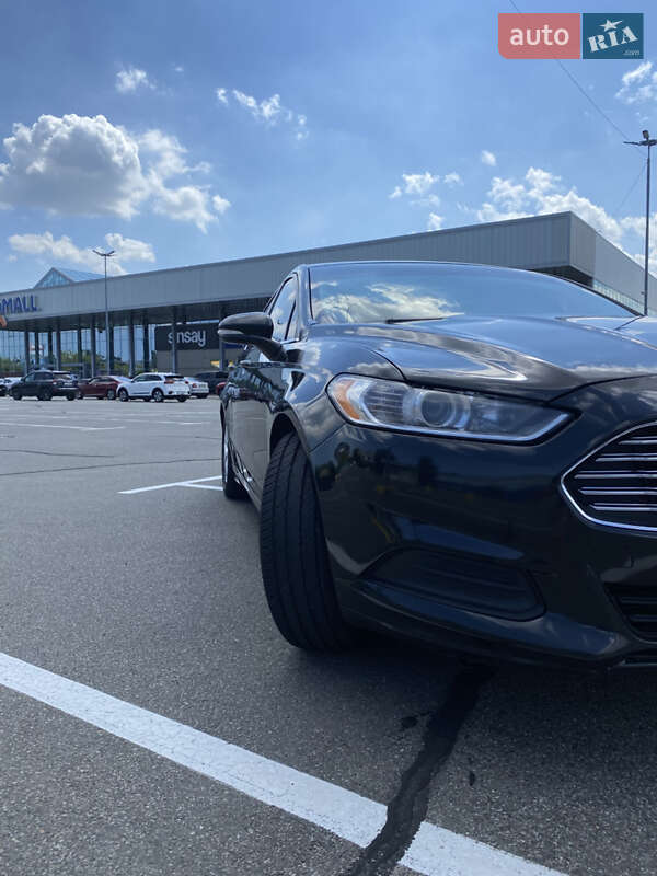Седан Ford Fusion 2014 в Киеве фото 10 Седан Ford Fusion 2014 в Киеве