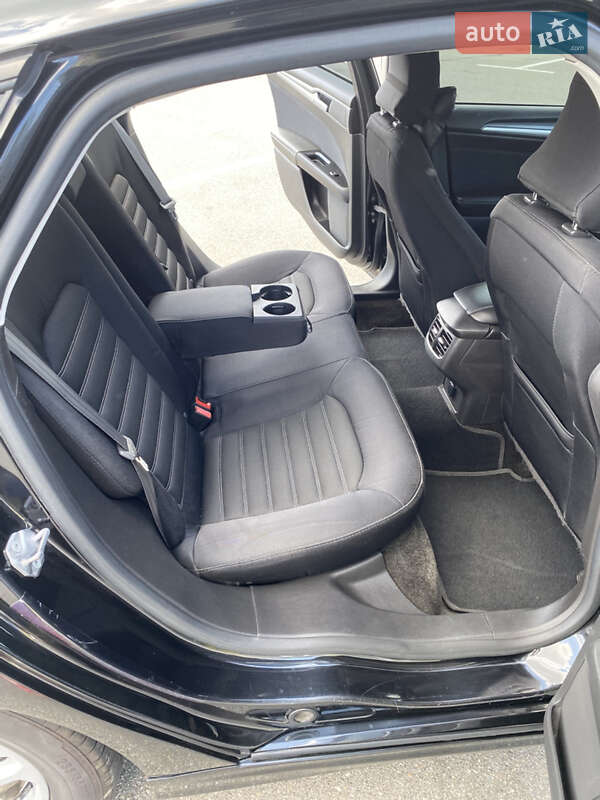 Седан Ford Fusion 2014 в Киеве фото 12 Седан Ford Fusion 2014 в Киеве