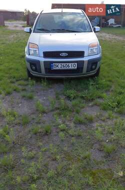 Хэтчбек Ford Fusion 2006 в 