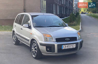 Хэтчбек Ford Fusion 2009 в 