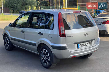 Хэтчбек Ford Fusion 2009 в 
