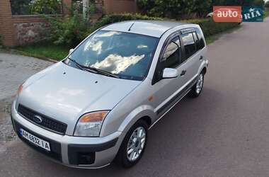 Хэтчбек Ford Fusion 2008 в 