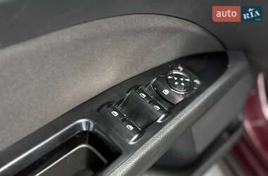 Седан Ford Fusion 2013 в 