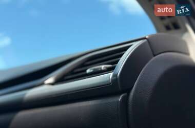 Седан Ford Fusion 2013 в 