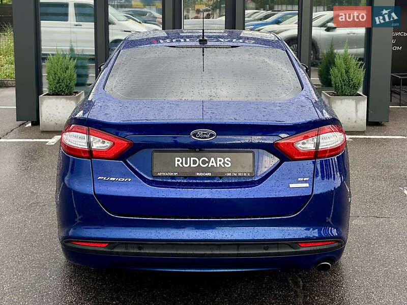 Седан Ford Fusion 2014 в Кременчуці