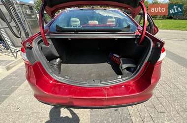 Седан Ford Fusion 2014 в 