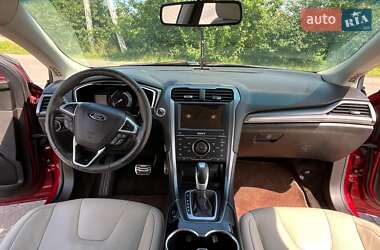 Седан Ford Fusion 2014 в 