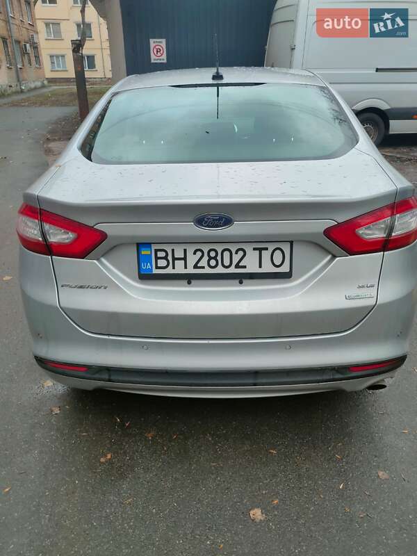 Седан Ford Fusion 2013 в Києві