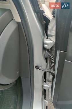 Седан Ford Fusion 2013 в 