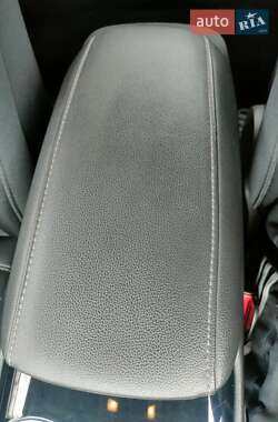 Седан Ford Fusion 2013 в 