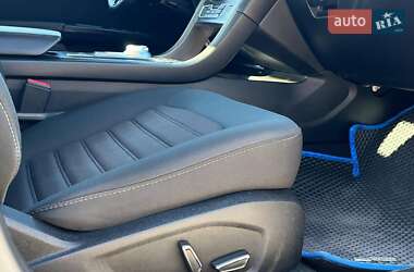 Седан Ford Fusion 2019 в 