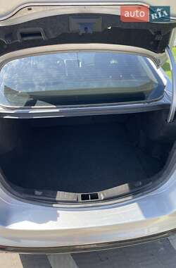Седан Ford Fusion 2014 в 