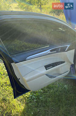 Седан Ford Fusion 2014 в 