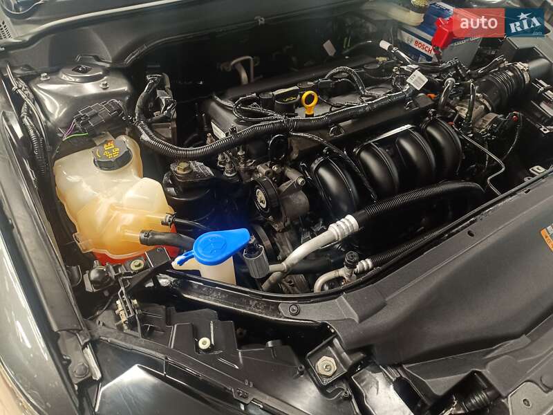 Седан Ford Fusion 2015 в Ровно