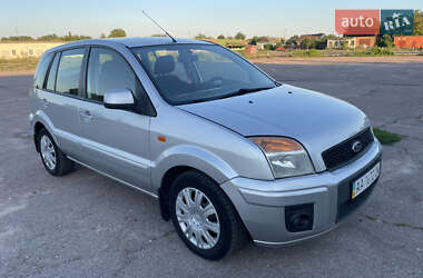 Хэтчбек Ford Fusion 2011 в 