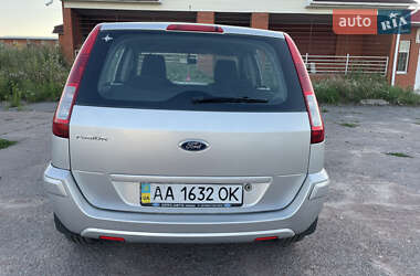 Хэтчбек Ford Fusion 2011 в 