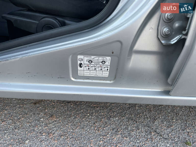 Хэтчбек Ford Fusion 2011 в Прилуках