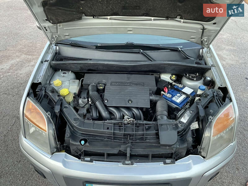 Хэтчбек Ford Fusion 2011 в Прилуках