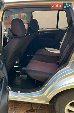 Хэтчбек Ford Fusion 2008 в 