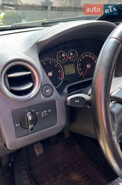 Хэтчбек Ford Fusion 2008 в 