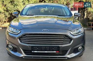 Седан Ford Fusion 2014 в 