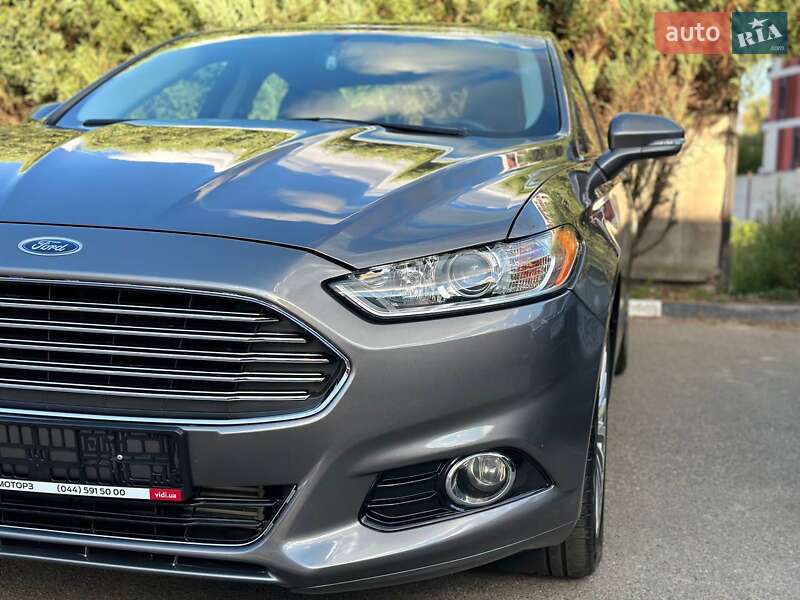 Седан Ford Fusion 2014 в Славянске