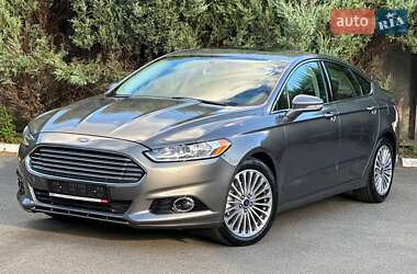 Седан Ford Fusion 2014 в 