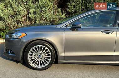 Седан Ford Fusion 2014 в 