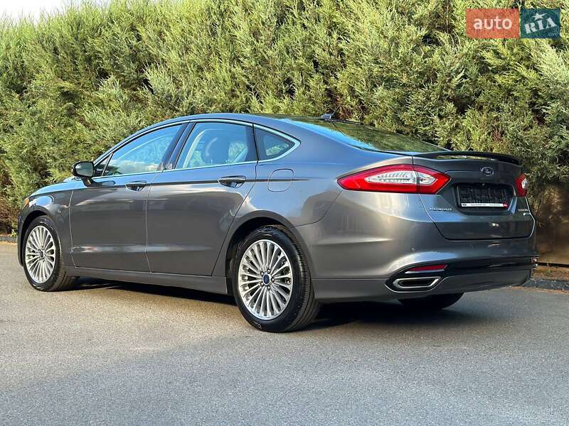 Седан Ford Fusion 2014 в Славянске