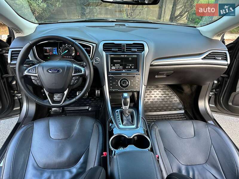 Седан Ford Fusion 2014 в Славянске
