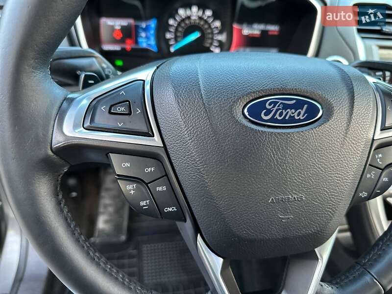 Седан Ford Fusion 2014 в Славянске