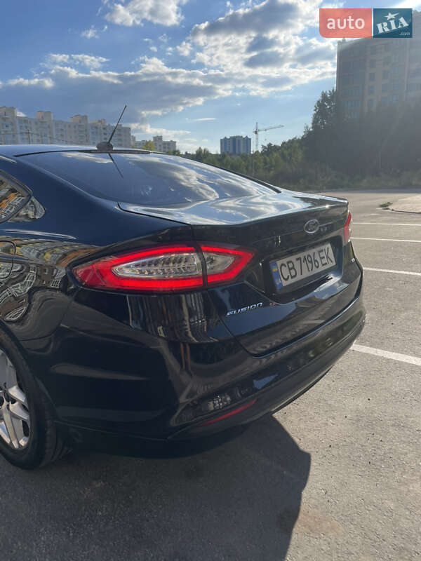 Седан Ford Fusion 2013 в Чернигове