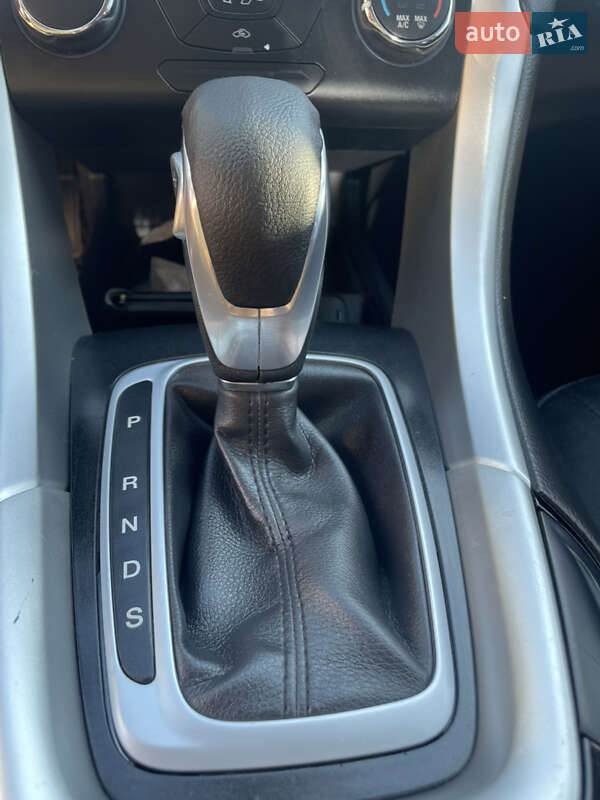 Седан Ford Fusion 2013 в Чернигове