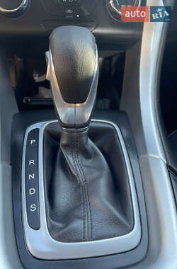 Седан Ford Fusion 2013 в 