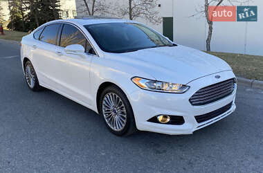 Седан Ford Fusion 2014 в Луцьку