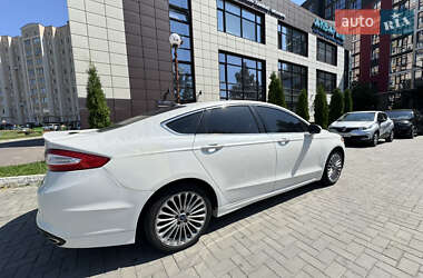 Седан Ford Fusion 2014 в 