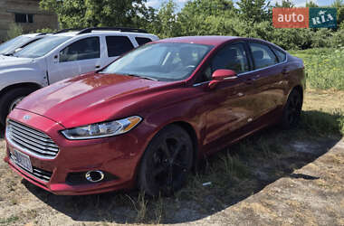 Седан Ford Fusion 2015 в 