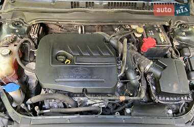 Седан Ford Fusion 2014 в 