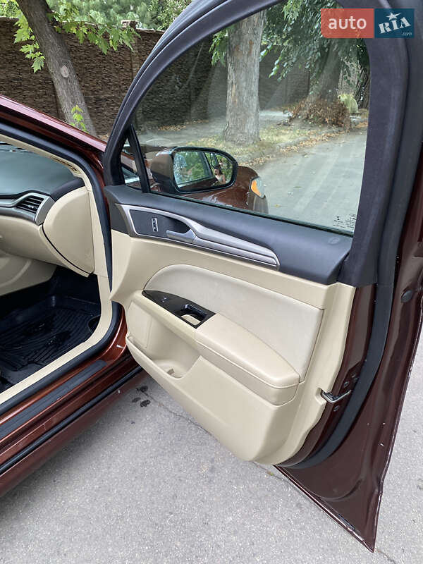 Седан Ford Fusion 2016 в Запорожье