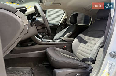 Седан Ford Fusion 2013 в 