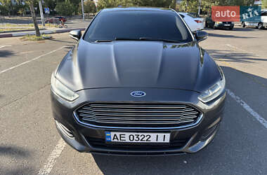 Седан Ford Fusion 2014 в 