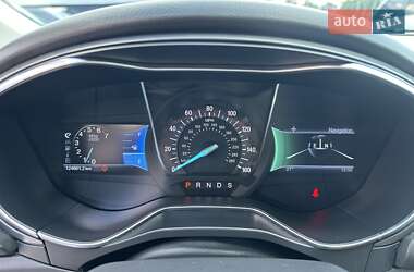 Седан Ford Fusion 2013 в 
